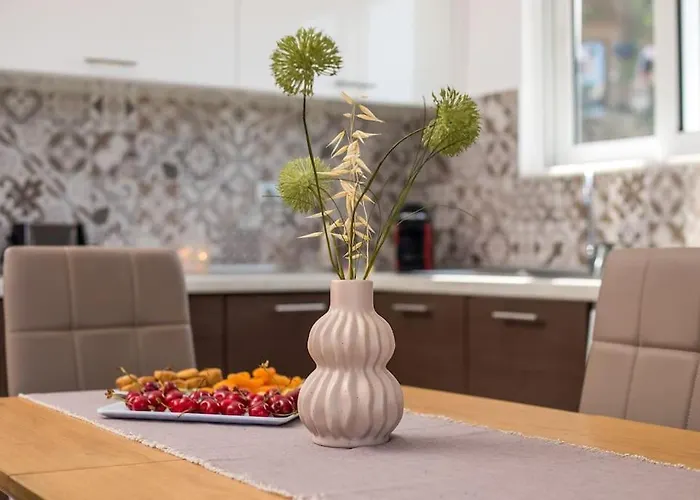 Thalia's House Case de vacanță