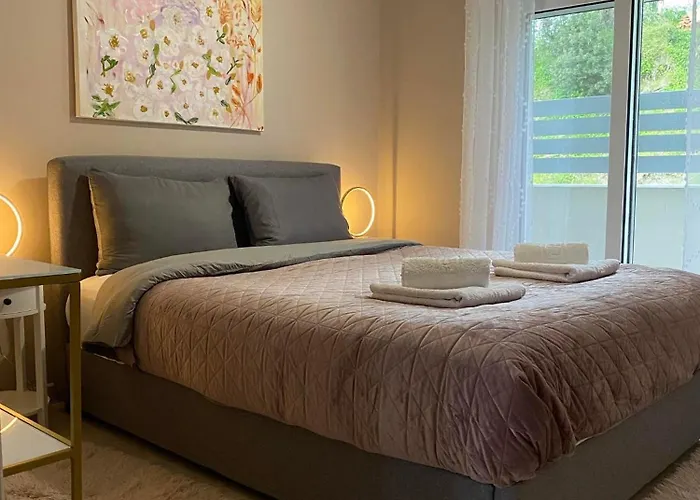 別荘 Thalia's House *